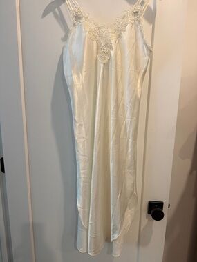 Ivory Lace Trim Slip Nightgown and Robe